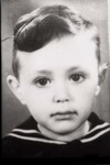 tennysonsarah1's tweet photo. @AuschwitzMuseum >4 generations of this family perished in the Holocaust:
#Freddy, 3[°1938], murdered  #Auschwitz, 26Jul1942, son of
#Barend, 24[°1918], murdered #Auschwitz, 30Sep1942, son of
#Barend, 41[°1900], murdered #Mathausen, 6Sep1941, son of
#Abraham, 69[°1873], murdered #Sobibor 4Jun1943 https://t.co/tVUmnXXwbI
