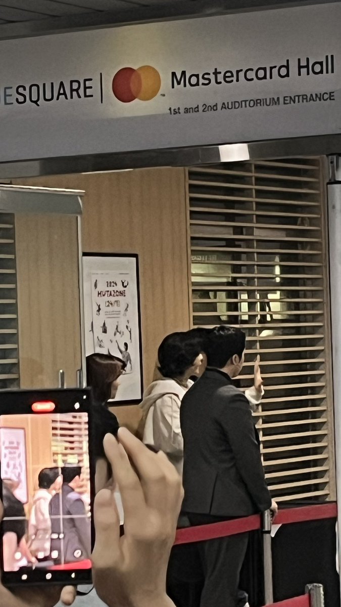 LovEun__'s tweet photo. 하이바이 이벤트 해준 이민혁 칭찬해🫳🫳
진짜 너무너무 행복했어 덕분에🥺💙💙

@btob2mh #비투비 #이민혁 #허타람찌 https://t.co/k0EjVQ6noi