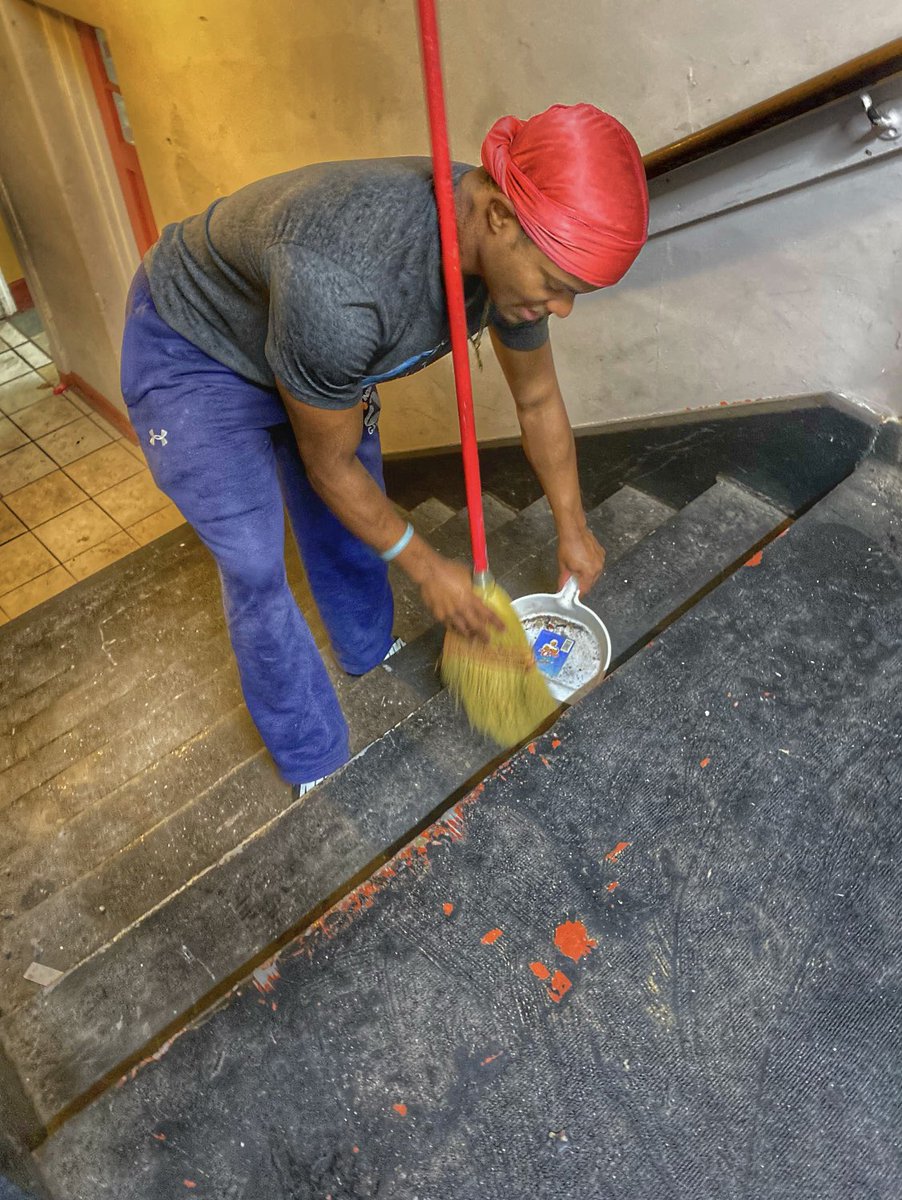 SMWC Men's Basketball tweet media