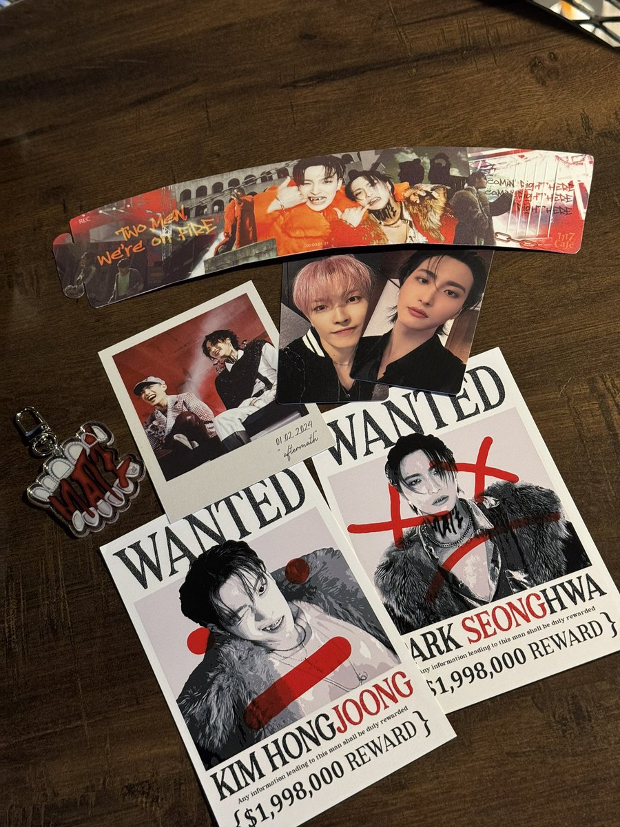 steamduyuyu's tweet photo. i had a blast with atinys today at the matz cse !! π₯Ήπ so happy to hang out w everyone at my first ateez cse. lucky enough to win a couple of raffle prizes too!! thank you to everyone. i had fun today β¨ #Headliners_MATZ https://t.co/5CuGS7vdCr