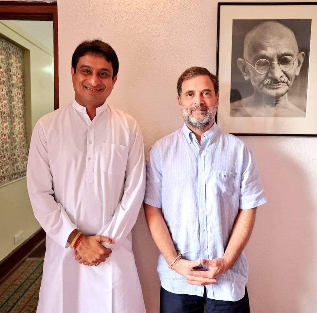 NurInsan123's tweet photo. Congratulations to Our New Indian Youth Congress National President 
@Uday_Bhanu9 https://t.co/YWbsJVtBXz