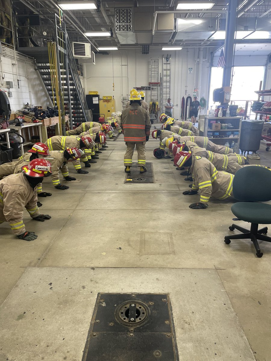 mccfire1's tweet photo. Another successful day! Students are grinding and #fullyinvolved in their future #firefighter positions recognizing the importance of public education and outreach! I’m excited for the future of our Trade! #mccfire #mcc #futurefirefighters #community https://t.co/GVpkOBWM0Z
