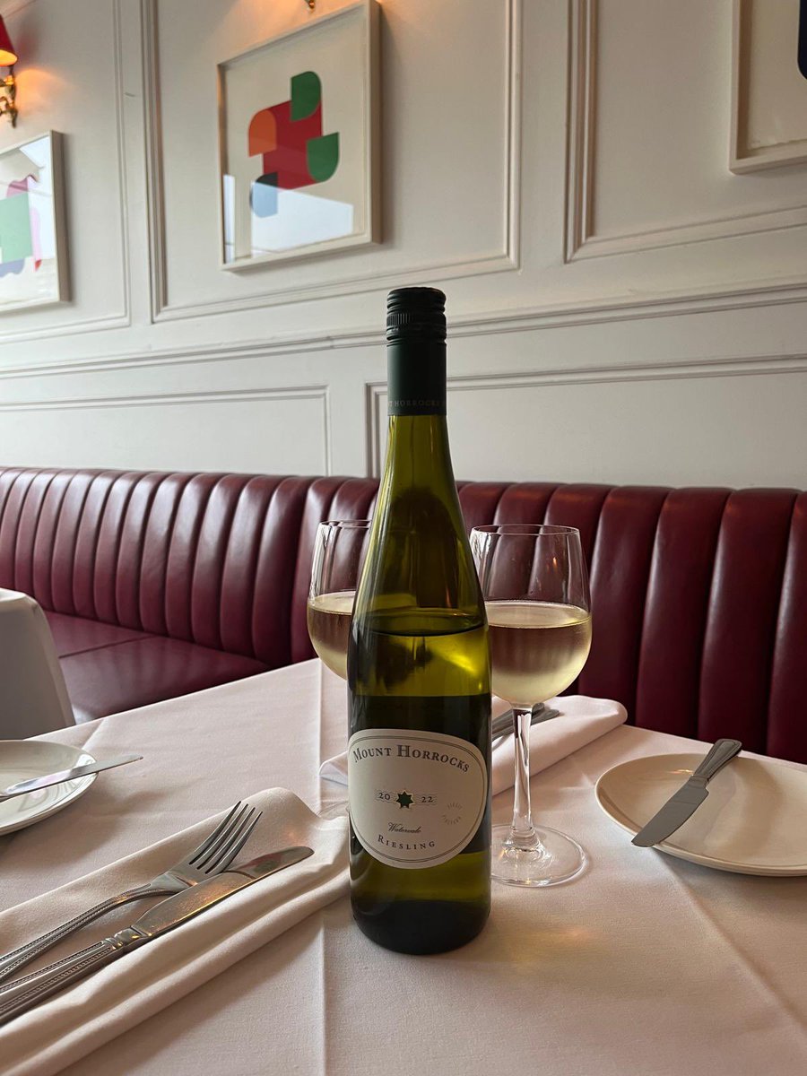 GuineaPigRestaurant tweet media