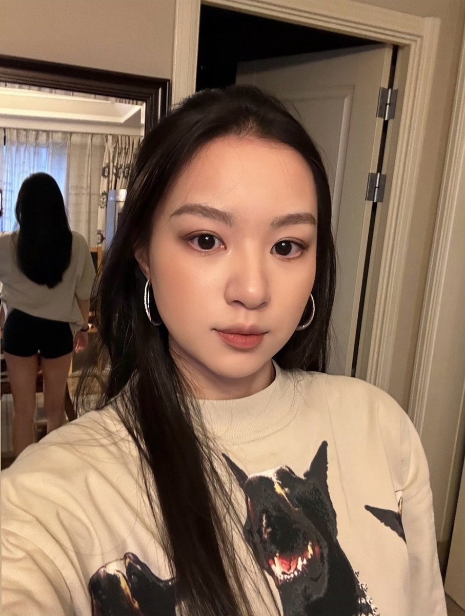 喜欢今天的ABG妆 https://t.co/kjVvosDBrG