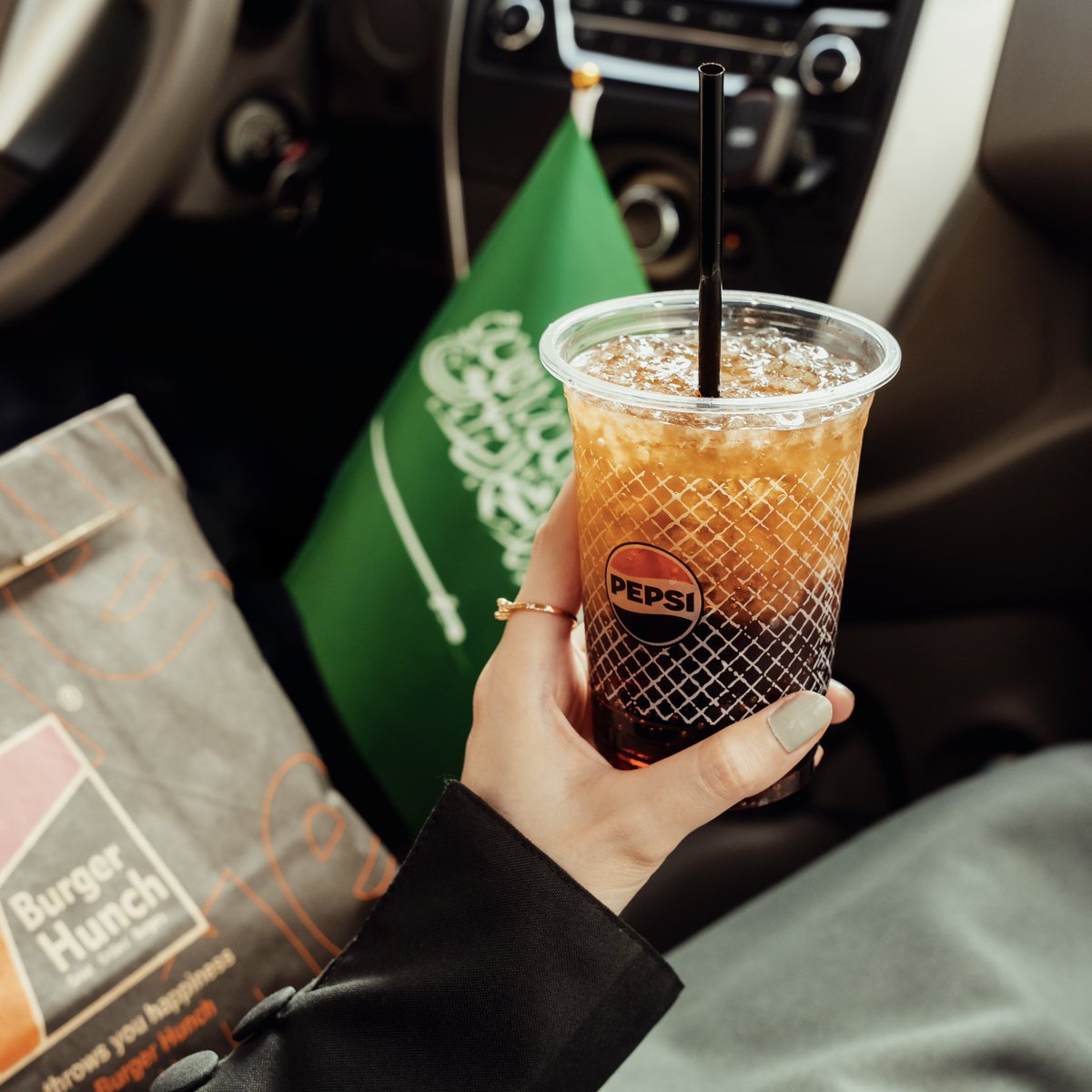 Burger Hunch | برجر هنش tweet media