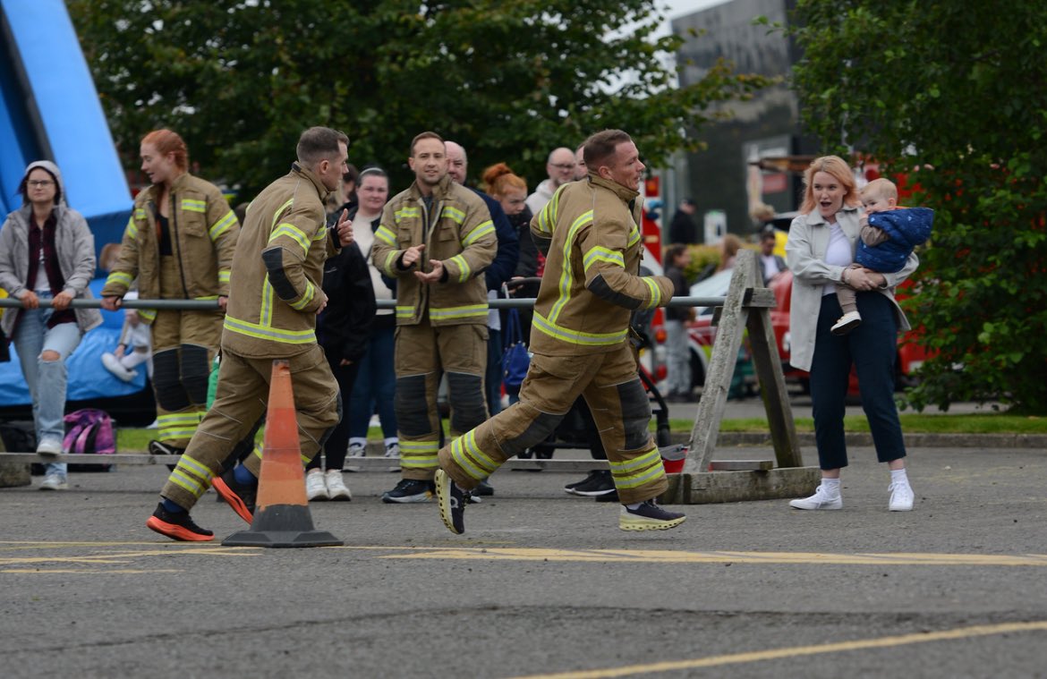 Some photos from yesterday’s <a href="/fire_scot/">Scottish Fire and Rescue Service</a>  FireRox event, for <a href="/firefighters999/">Fire Fighters Charity</a>. Thanks to Gordon Curran 👏👏🚒👩‍🚒👨‍🚒