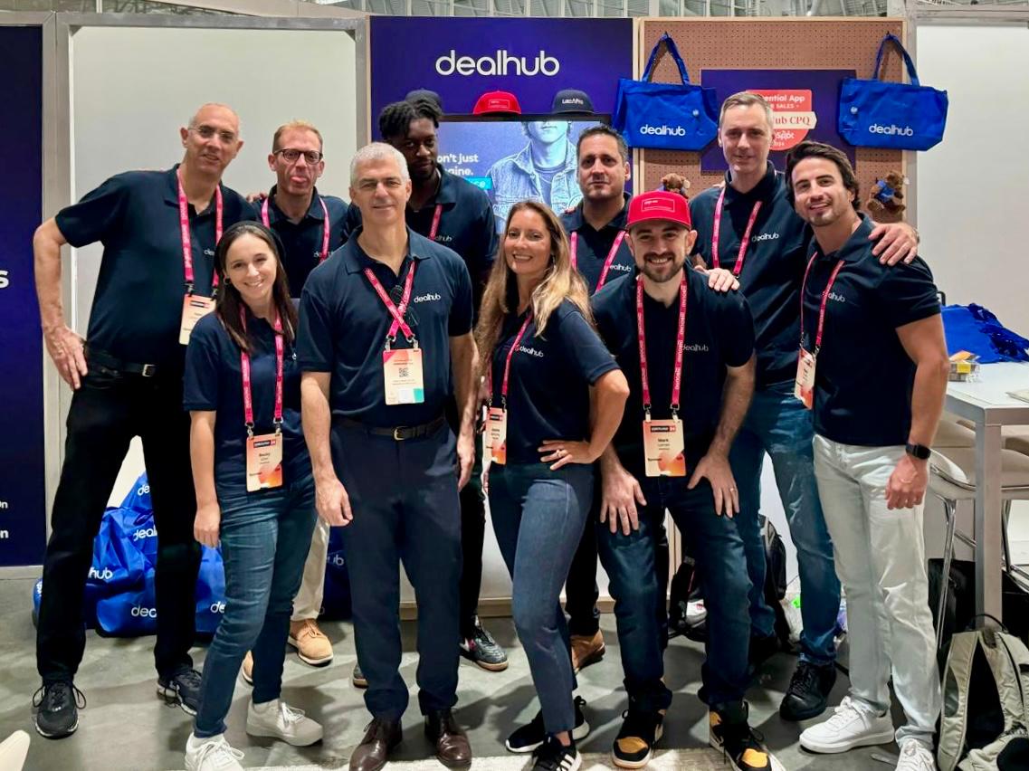 DealHub.io tweet media