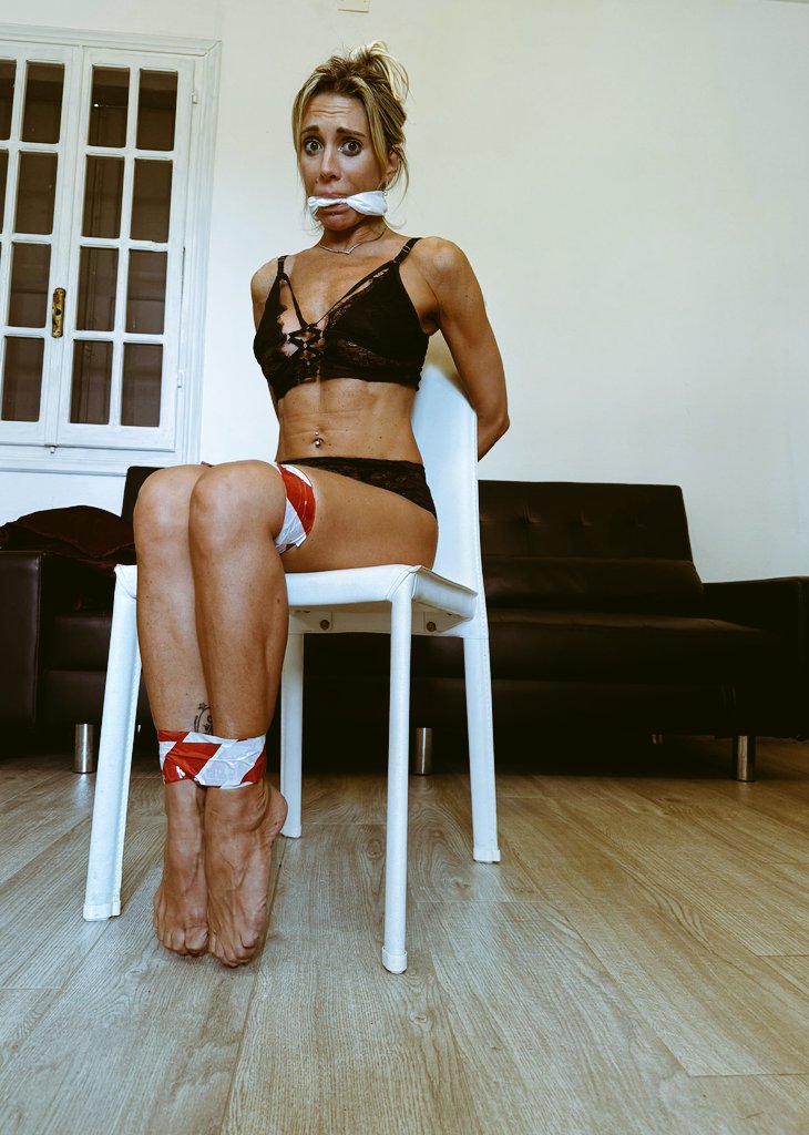 EleonoreFeet's tweet photo. Bondage time😍 https://t.co/grZVe4WOJa