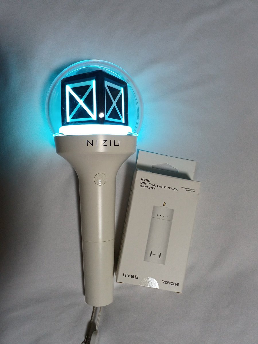 NiziU_ペンライト - Search / X