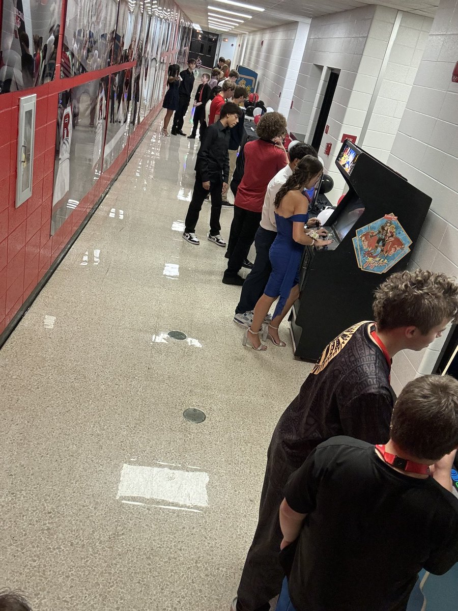 Mr. Hilbert tweet media