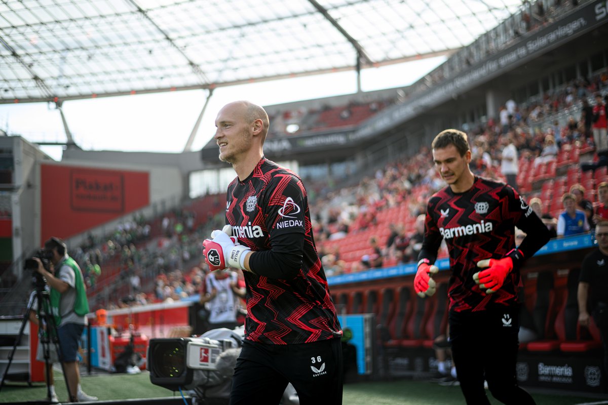 bayer04fussball's tweet photo. Unsere Schnapper!
#Lomb | #Kovar
🔜 #B04WOB https://t.co/J4kW31SbP5