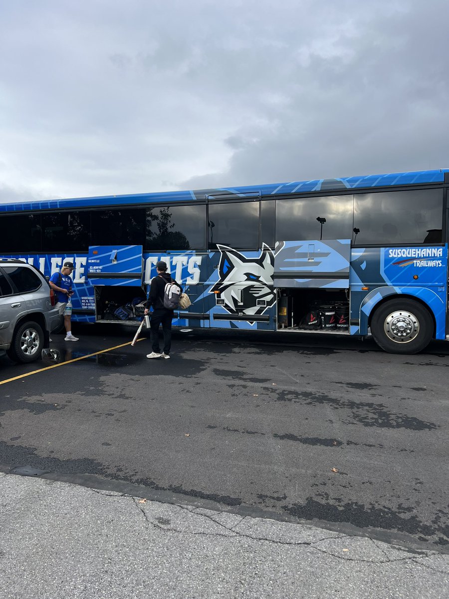 PCTBaseball's tweet image. Loading up the bus for our fall game vs Mansfield University 
#LetsGoCats
#TheBrotherhood