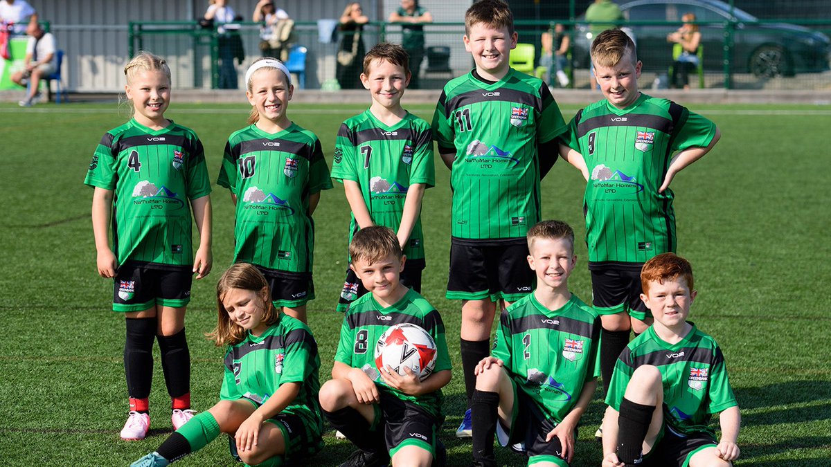 Poacher_The_Imp's tweet photo. ⚽ It was great to see Greenbank Corinthians U10's joining us for our Ultimate Matchday Experience as the Imps faced Wigan on Saturday! 

Check out the experience and mascot photos ➡️ https://t.co/mwqxhZcroT

#WeAreImps | #LINWIG https://t.co/jYjz3tnx21