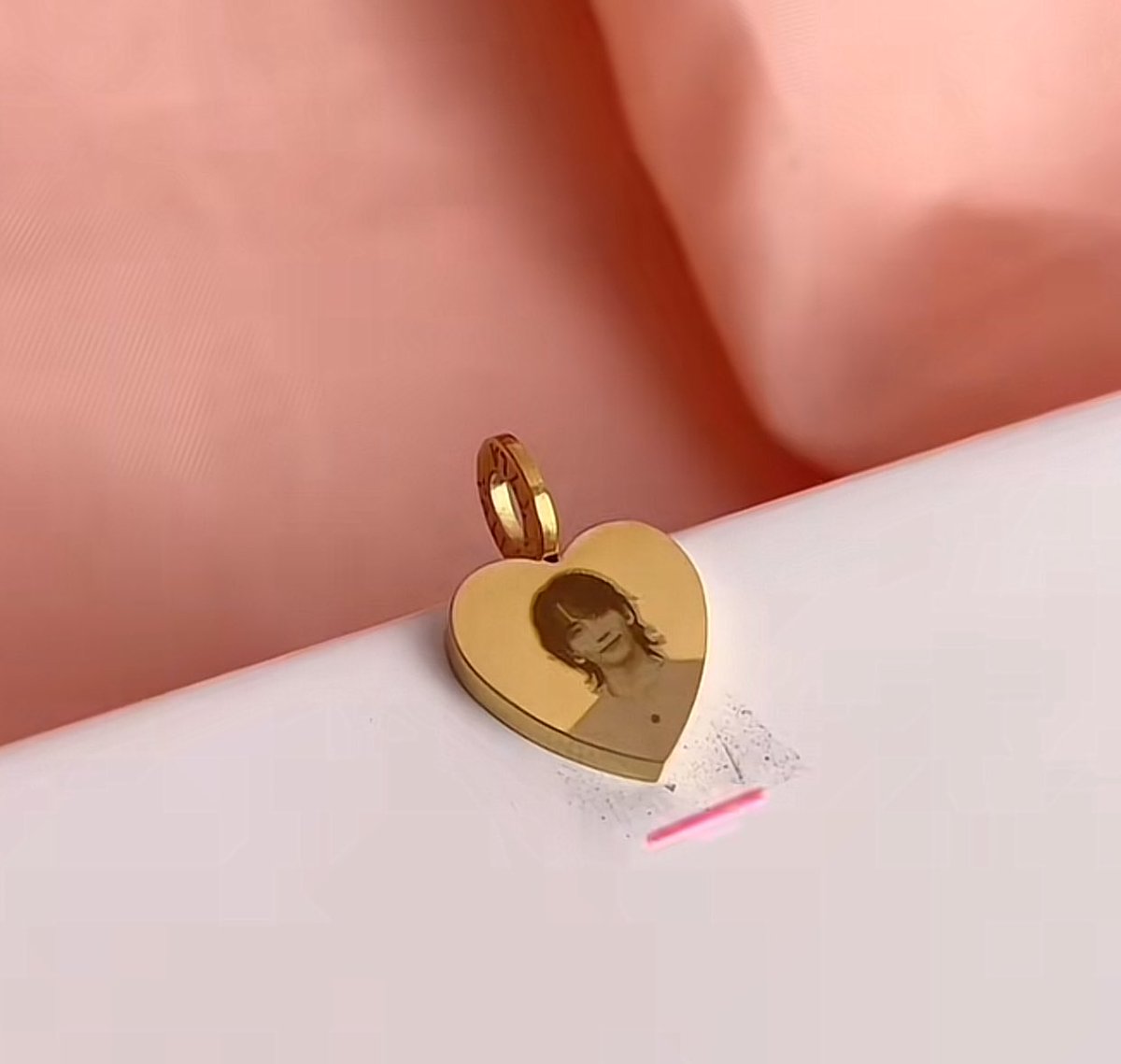 kkumacoups_x's tweet photo. ⋆౨ৎ˚⟡˖ Jeonghan Birthday Giveaway ໒꒱ིྀ༝⁺

⟢ 1 winner of a Tala by Kyla customized Jeonghan necklace (you can choose your preferred hannie photo)
⟢ 2 RPCs
⟢ 2 winners of ₱50 jikas

— like and RT
— mbf
— drop your favorite photo of hannie
— ends: Jeonghan Day

Good luck, Caratdeul! HANNIEHAE 💗

#CHETreatsCARAT