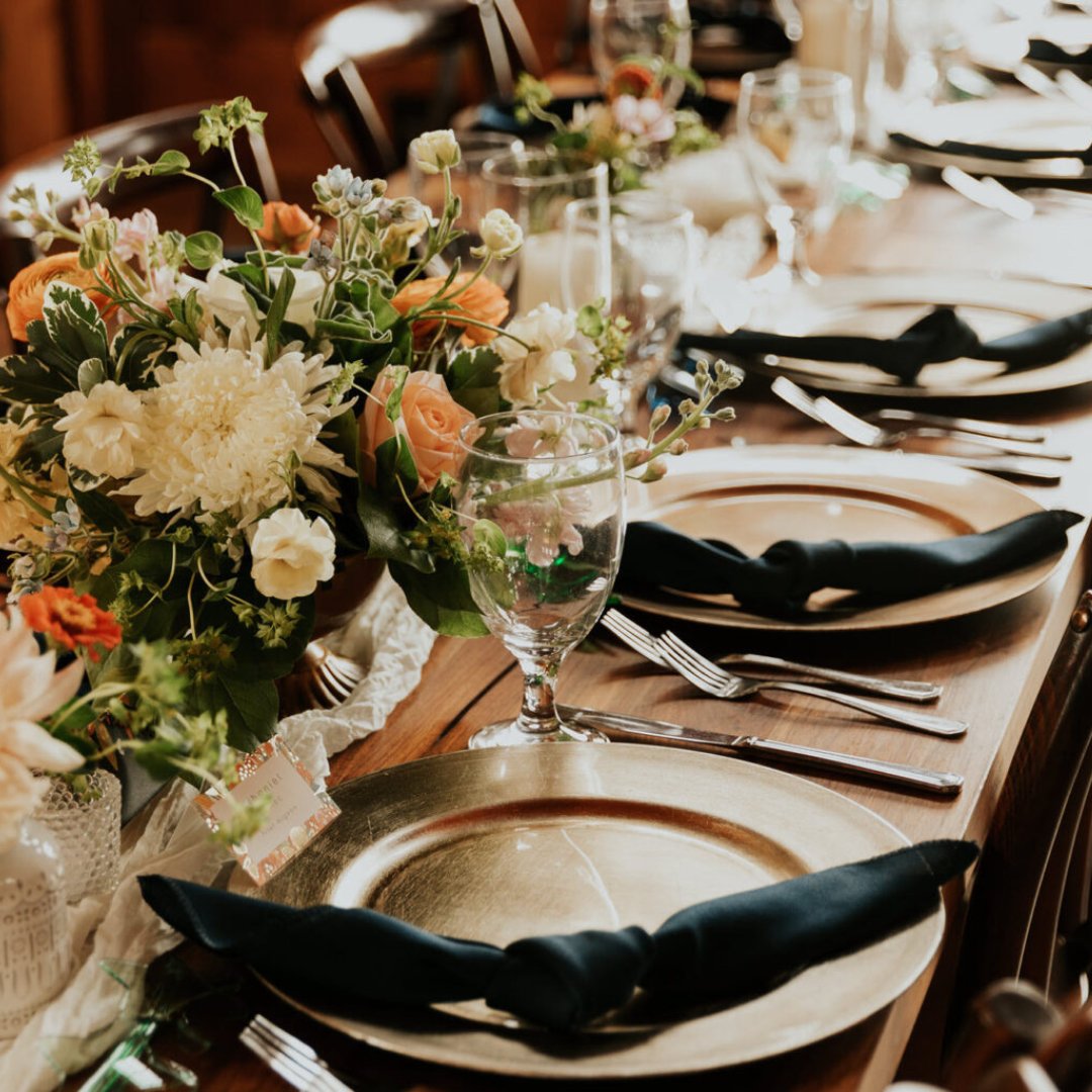 zionsprings's tweet photo. Explore our favorite Zion Springs wedding table decorations for a charming, elegant touch.

Click to know more: https://t.co/J1bod1iURf

#NorthernVirginiaWeddings #NorthernVirginiaWeddingVenue #AllInclusiveWeddingVenue #BestDayEver #ZionSprings #WeddingTableDecor https://t.co/ZV0iDJ6y6V