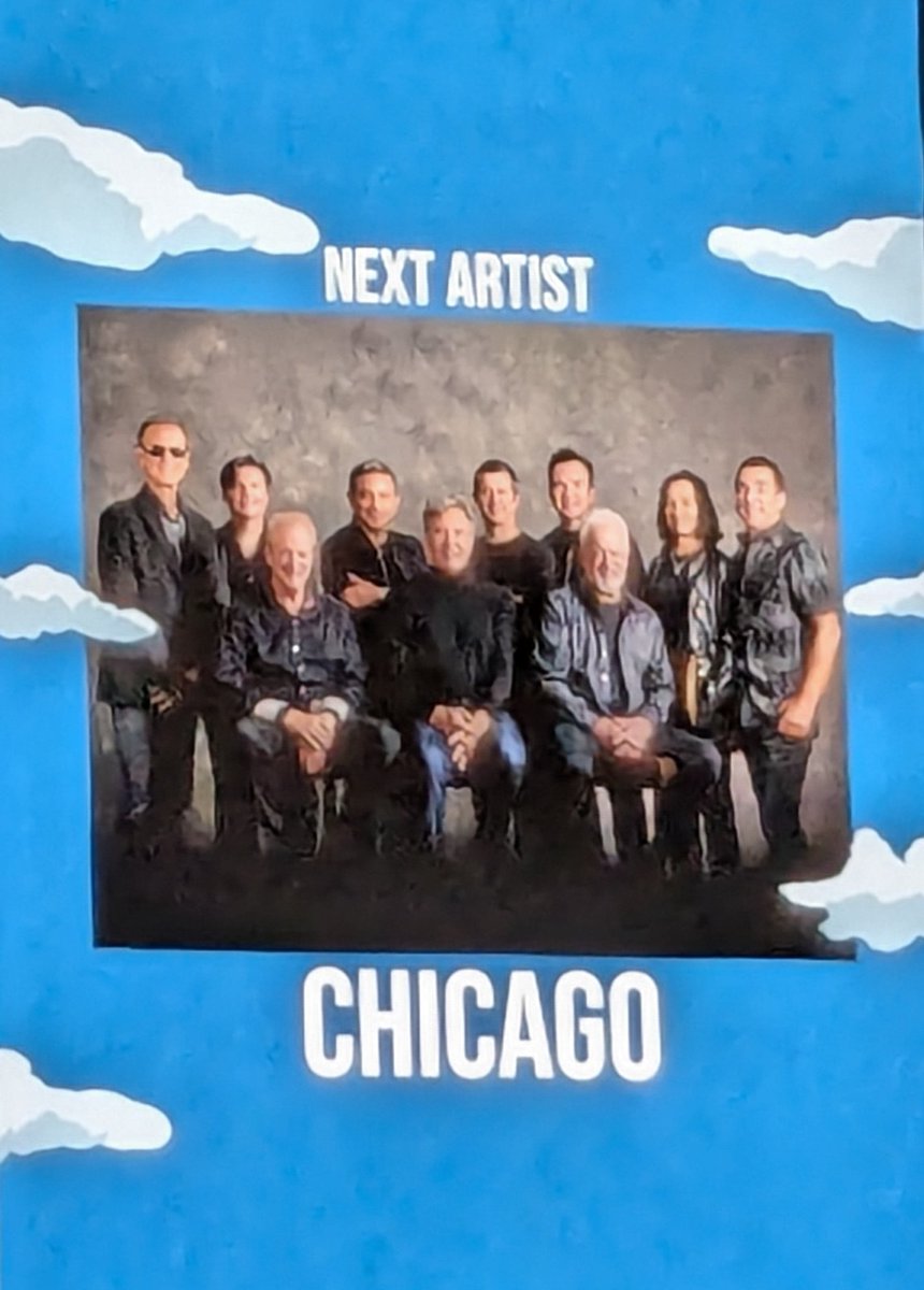 Lucky_bamboo15's tweet photo. ラストはお楽しみのCHICAGO
御長寿倶楽部だった😁
長丁場の中、にゃこさんにお会い出来て何とか最後まで頑張れました😆
総立ちになると視界が厳しいアリーナ💦
シカゴが出て来た途端に音が悪く感じたのは何故だろう？
それまではクリアだったのに…？
#bluenotejazzfestival2024 
#Chikago https://t.co/4JTdDzn4Mb