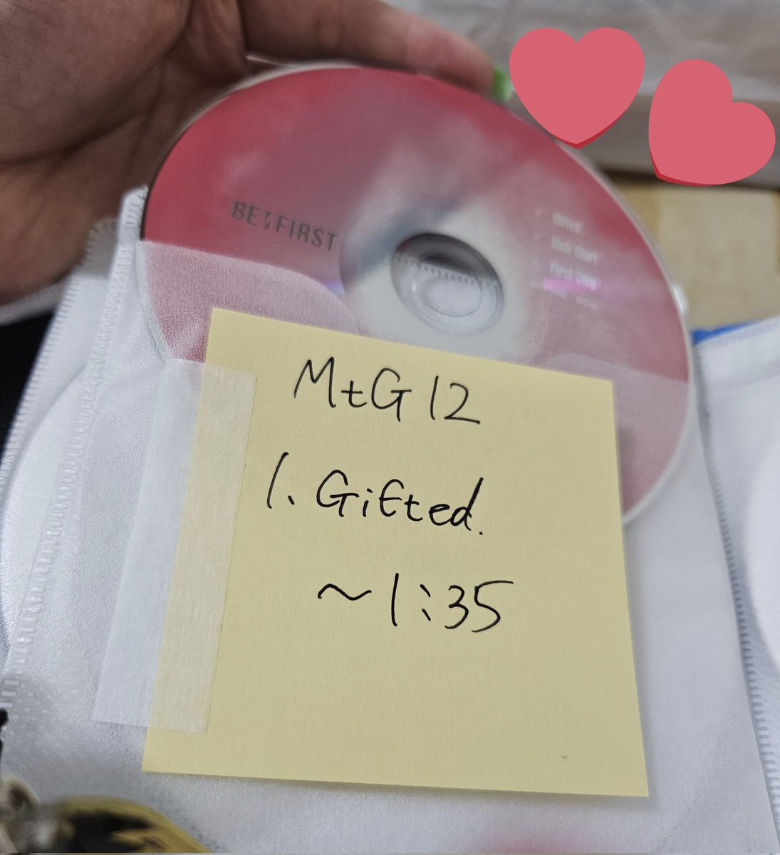 windstep314821's tweet photo. @bluebloodyrose そうなの🥹
びーふぁはGifted.が好きだなあ、CD買うか、、あれ？そういえば前にめーさんからCD頂いてたよな、もしかして、、(爆速で実家に帰る)あー！ぎふてっどぉぉ！めーさんありがとおおおおおお！！！、！
ってなってました！！！！😆❤笑
気持ちはずっと一緒だったよ😭❤❤
本当にありがとう/// https://t.co/9LEa8J7X6Y