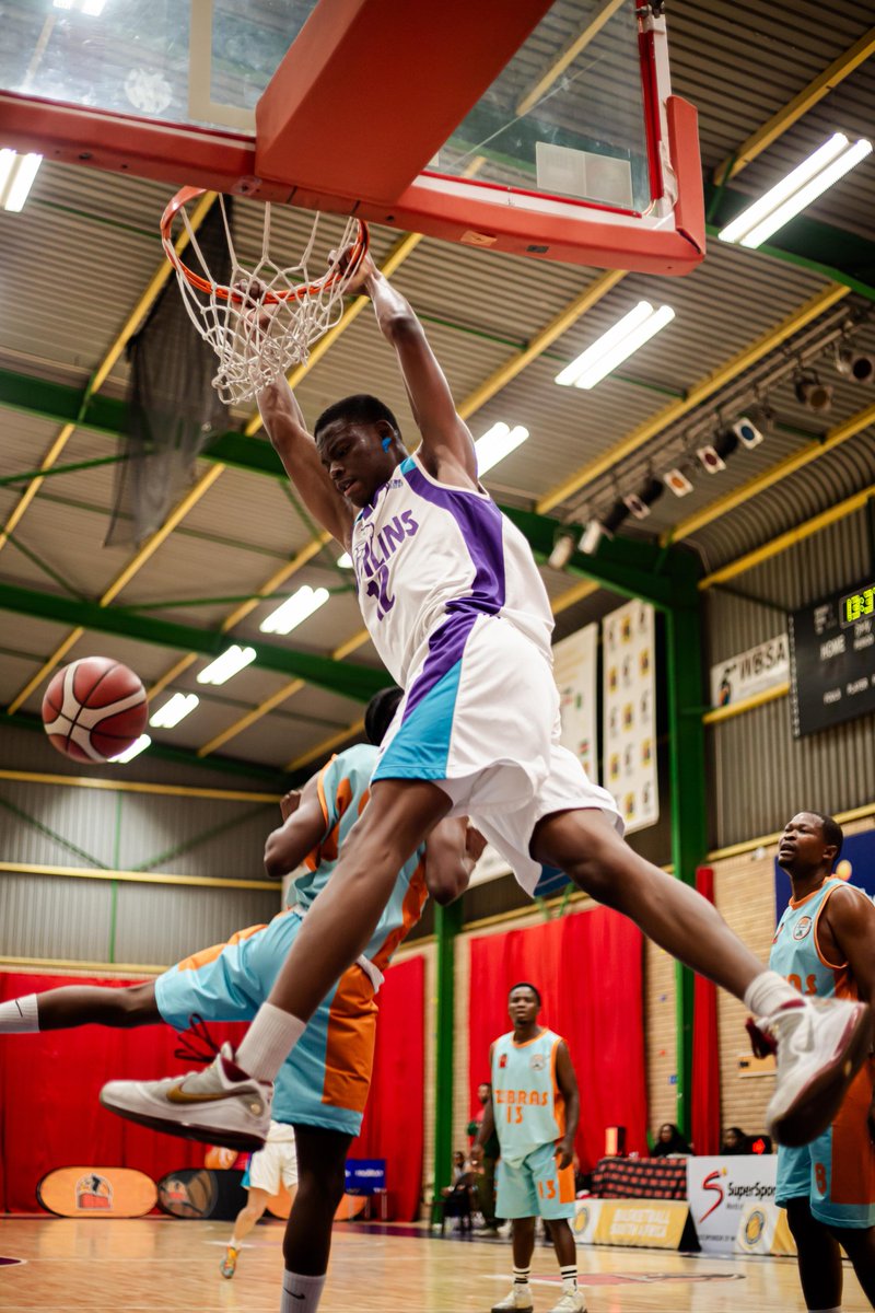 BNLSA's tweet image. 🌟 MVP Alert: Tirivashe Gapara! 🏀 With 9 points, 8 rebounds, 2 steals, and 1 block, he brought the energy and impact needed for the win! Shoutout to @krispykreme_za for making these celebrations even sweeter! 🙌

#MVP #HoopsHero #dough #BNLSA