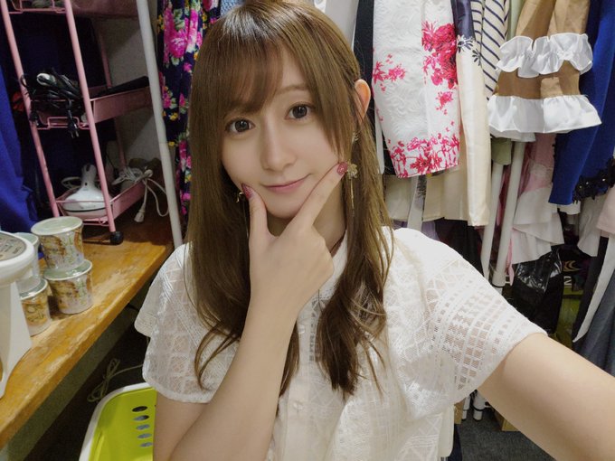 撮影会ありがとうございました！！ 差し入れ等もほんとにいつもありがとう〜！！ ありがたいことにイベント開催決まったりして会える機会が増えてますが、無理せず行ける！ってなった時に会いに来てくれると嬉しいです🫣  次回の撮影会は10月20日になります！ 今月29日の宴会もよろしくお願いします🙌🏻