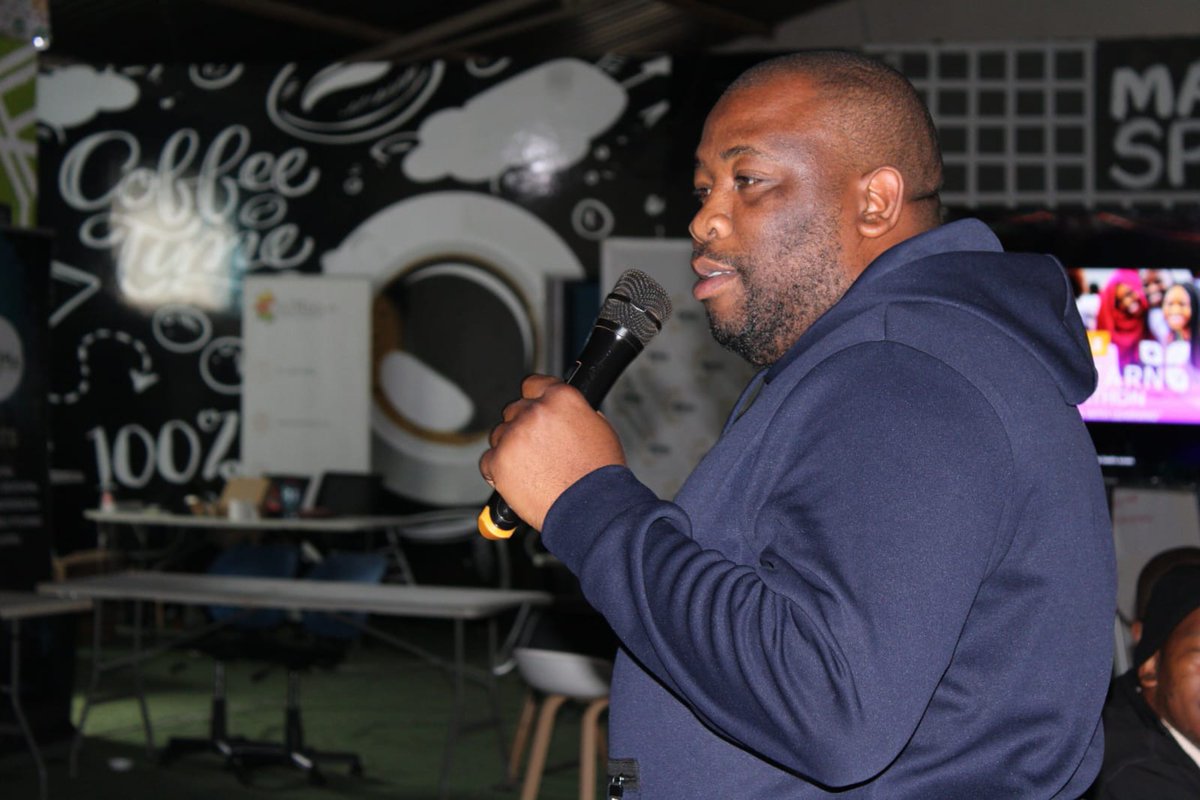 Geekulcha's tweet image. THE TELKOM LEARN JUDGING PANEL:

1. Mr Bonolo Monyo, NW Provincial Treasury
2. Mr Karabo Ramasilo, Consilorum Accountancy practice
3. Ms Lesedi Seoke, @MafIHub 
4. Mr Molefi Taoana, Midi Media
5. Mr Ronny Mabokela, University of Johannesburg

#TelkomLearnHack @TelkomBusZA