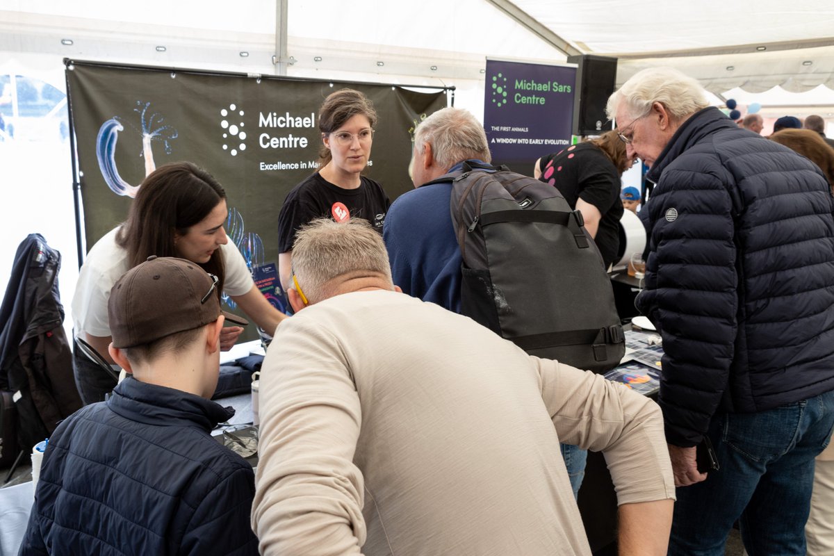 We are so thankful for all the #Forskningstorget visitors, we hope that you had as much fun as we did! 🤩 With flawless organization <a href="/UiB/">Universitetet i Bergen</a> and our amazing team sharing their passion for science, this year's festival was once again an incredible experience ✨🔬
<a href="/forskningsradet/">Norges forskningsråd</a>