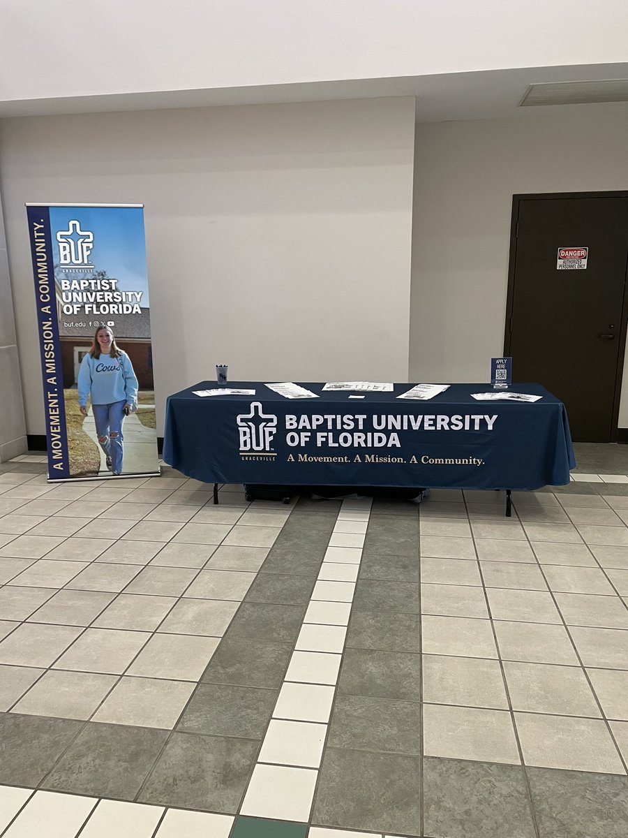 SLBuice's tweet photo. Excited to represent BUF at the First Baptist Church of Pensacola this morning! #getbuf https://t.co/TFUa1Jb59A
