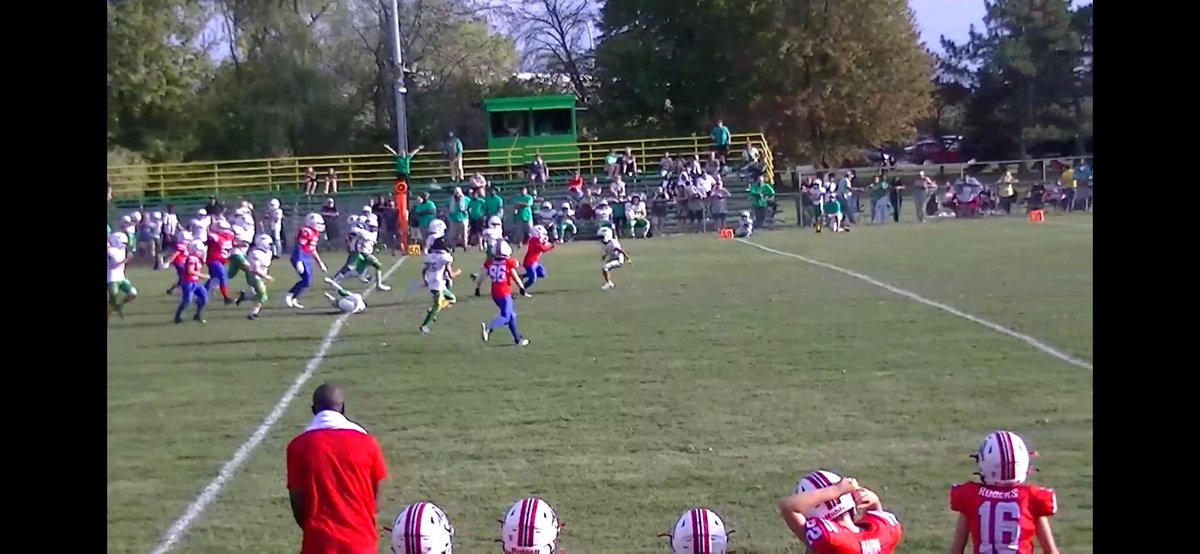 CoachAlessi's tweet photo. @wny_football Boston 11U goes to 5-0 after a great game with South Buffalo.  Thank you South Buffalo for a great day of youth football!! #NoDrama #CleanFootball https://t.co/jC6U2gTxY3