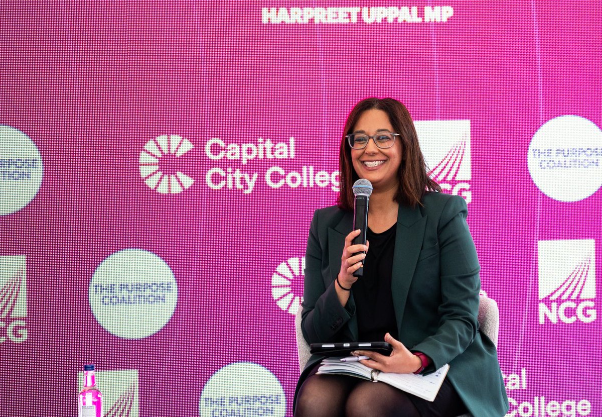 tpCoalition's tweet photo. This afternoon at #Lab24 we’ve explored how Colleges can be an alternative to university, with @harpreetkuppal, @NDIronsMP Angela Joyce from @CapitalCit33736 and Liz Bromley from @NCG_Official 👇👇 https://t.co/WIKxb5FPeq