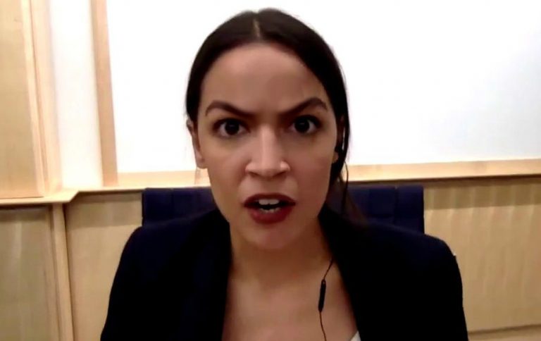 CDNPosts's tweet image. #ChrisCuomo Fact-Checks AOC Over Israeli Pager Attack: by Harold Hutchison at CDN -  

NewsNation host #ChrisCuomo called out Democratic Rep. #AlexandriaOcasioCortez of New York over statements she made on social media criticizing Israel’s use of… dlvr.it/TDXrNY