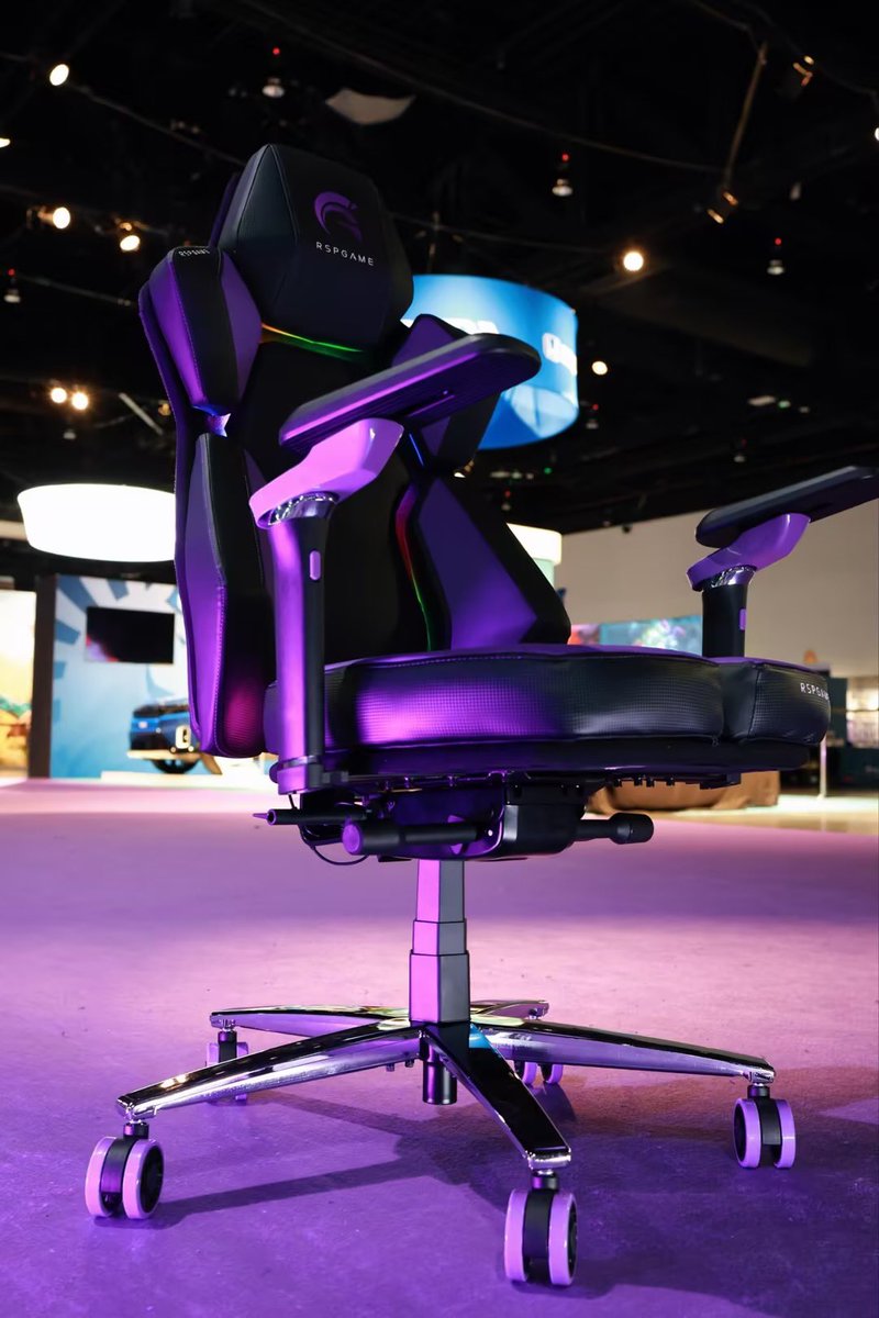 RSPGAMEOFFICIAL's tweet photo. What a blast at #TwitchCon! We had an incredible time showcasing our RSPGAME G Series chairs, designed for gamers who demand comfort, performance, and style. From intense gaming setups to chill mobile sessions, our chairs had everyone sitting like a pro! https://t.co/2utY4MfPCt