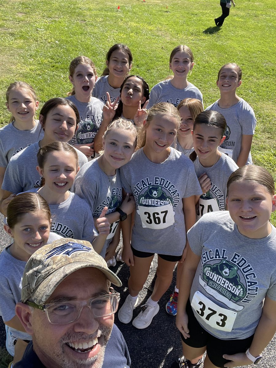 lindemuthccsd's tweet photo. It was a super Saturday for #GMSXC ππ»ββοΈππΌββοΈ https://t.co/0BK0PhrXrQ