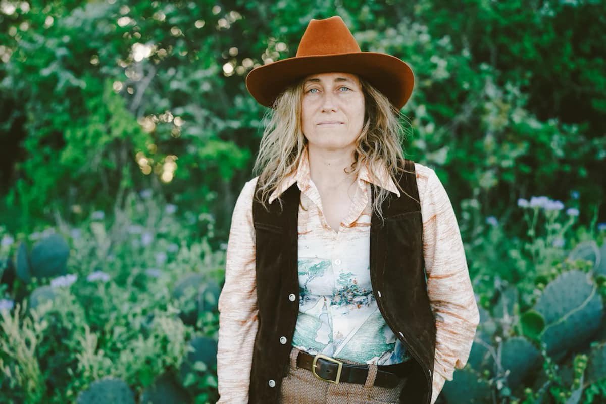 WhiteWaterBarAR's tweet photo. Today! The great Melissa Carper will be in to play a special early Sunday show with The Lonesome Heroes out of Austin, Texas kicking things off at 6pm sharp. Doors open @ 5pm and tickets are available at https://t.co/y27d6L1u9D

#Sunday #LittleRock #live #music #fun #happening https://t.co/VYASzcDqZ0