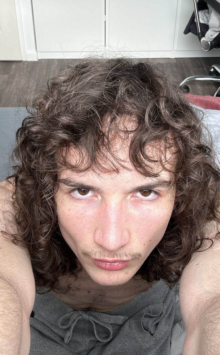 lance_merde's tweet photo. #LGBTQIAWitchesSeason 
Face reveal !!! https://t.co/4kZMB4GZJ8
