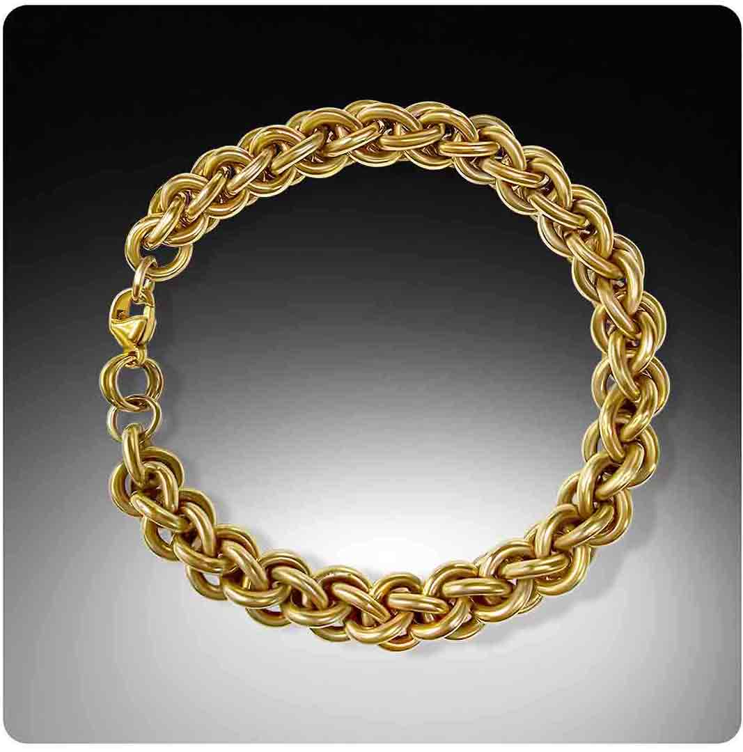 nancytroske's tweet image. Chunky Chain Maille Bracelet #madetoorder #specialrequest #chainmaille #vermeil #highkaratgold #goldsmith #ancienttechniques #ancientinspiration⁠
#statementjewelry #handcraftedbracelets #artisanjewelry #uniquebracelets