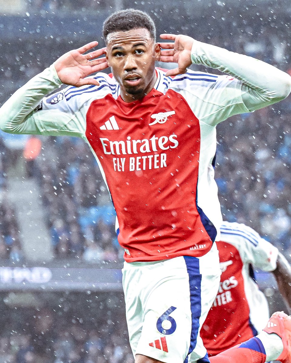 Premier League tweet media