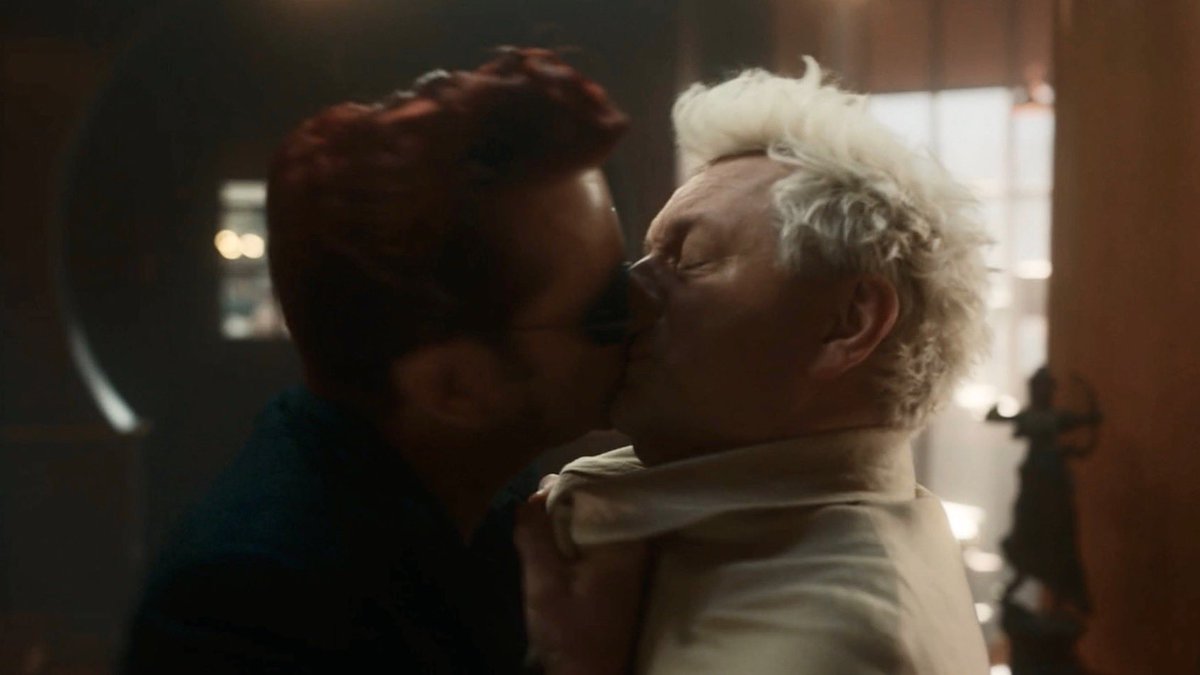 guzmansgomez's tweet image. everybody moved on but i’m still here