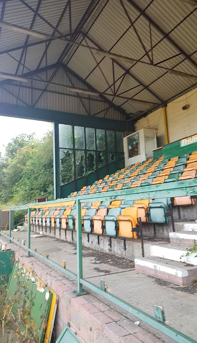 ShipLane1890's tweet photo. Our Ship Lane Stadium contains two seated areas with a  capacity of 524 seats. The bulk of the seating is located in the main stand, still currently in the colurs of the  former Thurrock FC, whilst on the opposite stand is a bank of red seating donated by Leyton Orient. https://t.co/hITCwJVRru