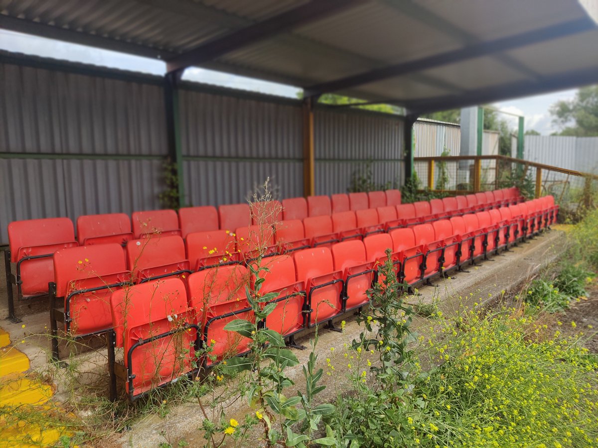 ShipLane1890's tweet photo. Our Ship Lane Stadium contains two seated areas with a  capacity of 524 seats. The bulk of the seating is located in the main stand, still currently in the colurs of the  former Thurrock FC, whilst on the opposite stand is a bank of red seating donated by Leyton Orient. https://t.co/hITCwJVRru