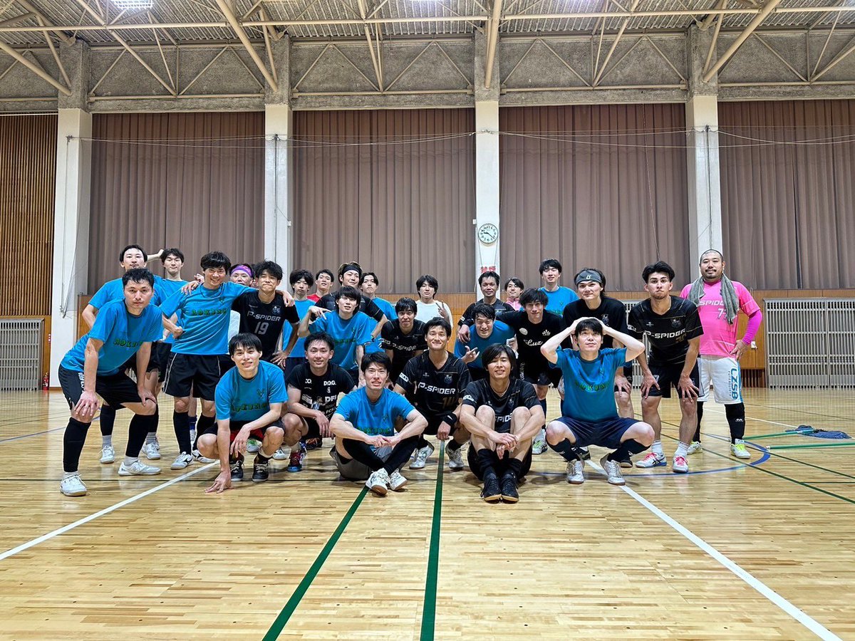aoking_fc's tweet photo. vs P-spider
スコア：10-10(1-3、1-4、3-1、3-2、2-0)
井小路(こぼれ)
小林(こぼれ)
福田(松本)、小林(宇野)、松本(柳)
原(カット)、井小路(松尾)、佐藤(井小路)
原島(小林)、堀口(カット)
1〜2本目は2-7
立ち上がり。
バチバチ頑張ろう。
ありがとうございました！
アオキングファミリー♪ https://t.co/BaKLWfIjnd