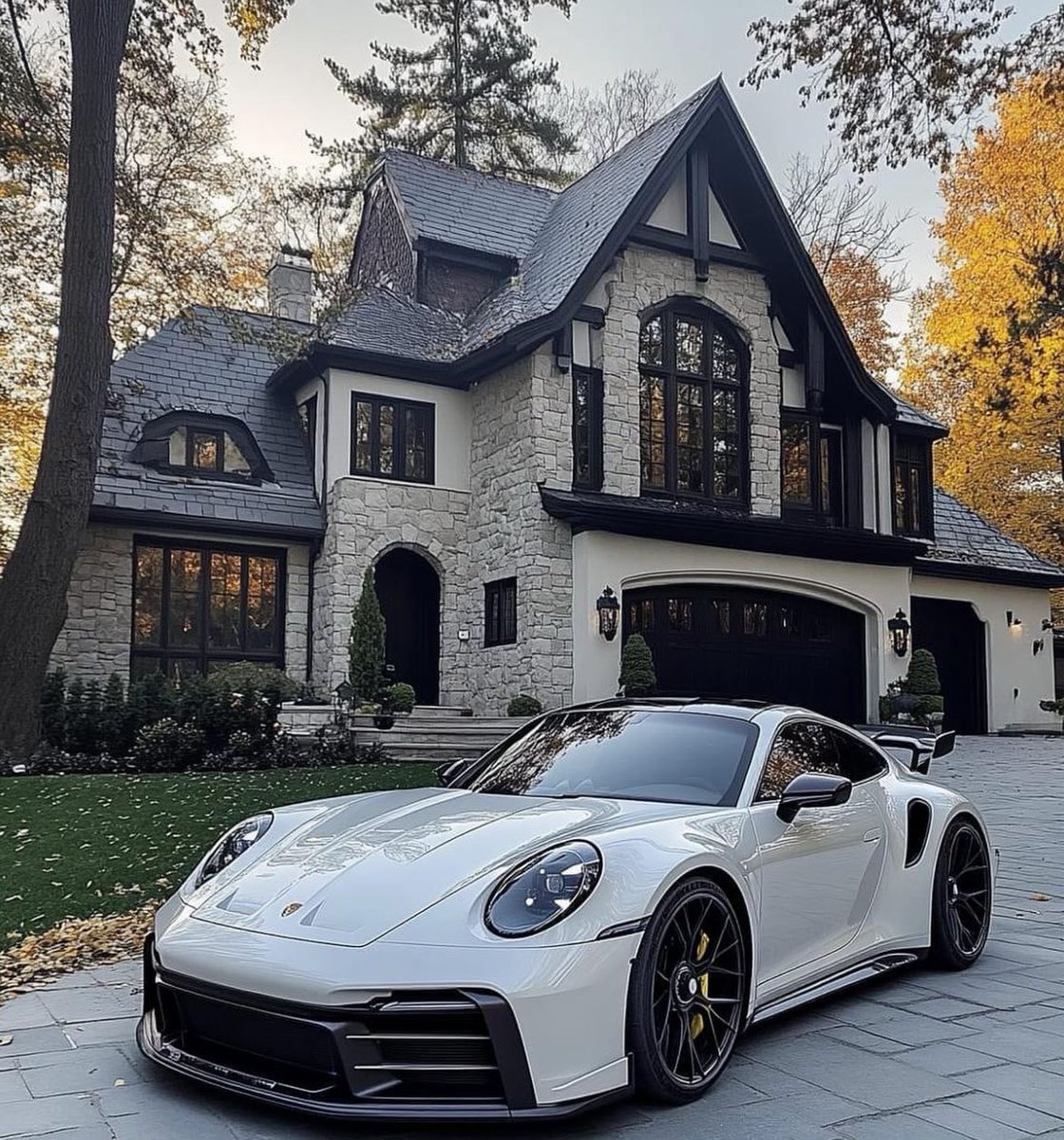 LuxuryCars365's tweet photo. https://t.co/ToVtnxzC8a