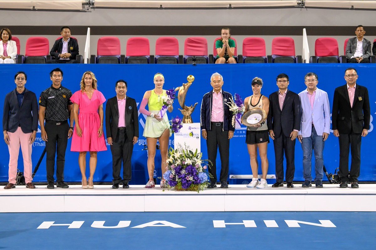 Soak it in, Rebecca! 💕💪🏻

#thailandopen #loveatfirstkiss