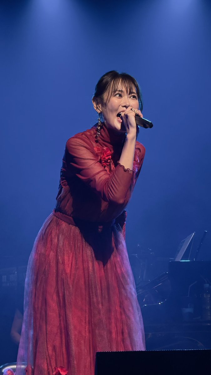 mai_k_vdb's tweet photo. TRUEさんは、ほんとに歌う姿が、かっこいい…楽器が意志を持って演奏してるような感じ🥺🥺🥺←もう何言ってるか分からない
#TRUEさん
#TRUE_ オケコン
#TRUEオケコン https://t.co/N0MsQLd53C