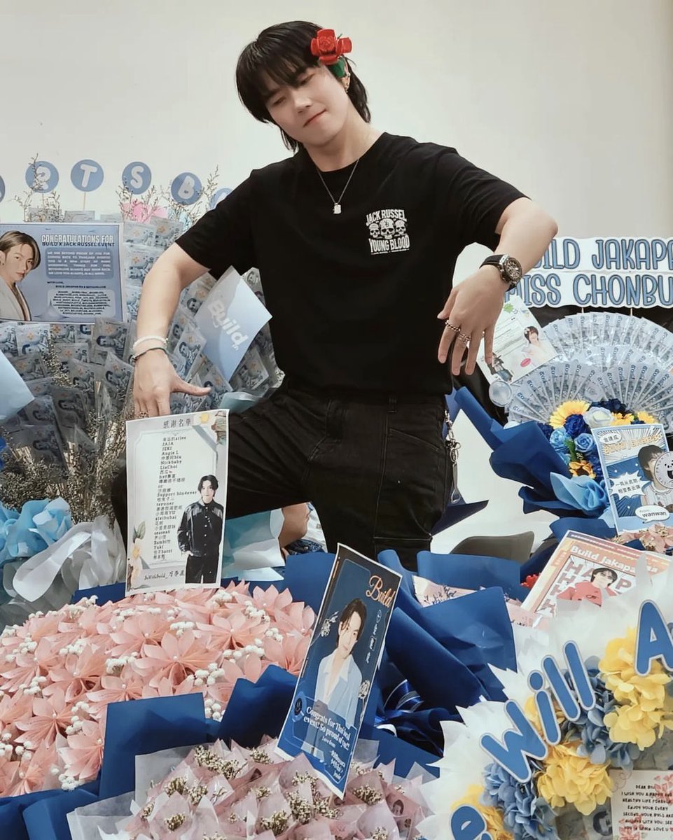 เค้าแปลกแต่มันปกติสำหรับเรา🤭🤭🤭น่ารักเนอะ💙

Build Wearing Denim
#RBSJackRusselXBuild
<a href="/JakeB4rever/">BIU.</a>
