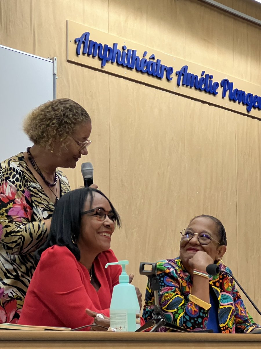 Académie de Martinique tweet media