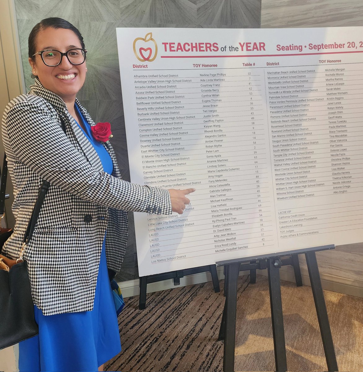 AngelaLinHLP's tweet photo. CONGRATS to @valinda_valiant's Dual Immersion Educator, Fany Melendez, for being honored by @DebraDuardo, as HLP's 2024 District Teacher of the Year! 🍎 We are grateful on behalf of the students you serve and so proud of you! 🎉
#ProudtobeHLPUSD
@SuptDrJimenez 
@AsstSupt_Isiah https://t.co/MTHMeQLXKo