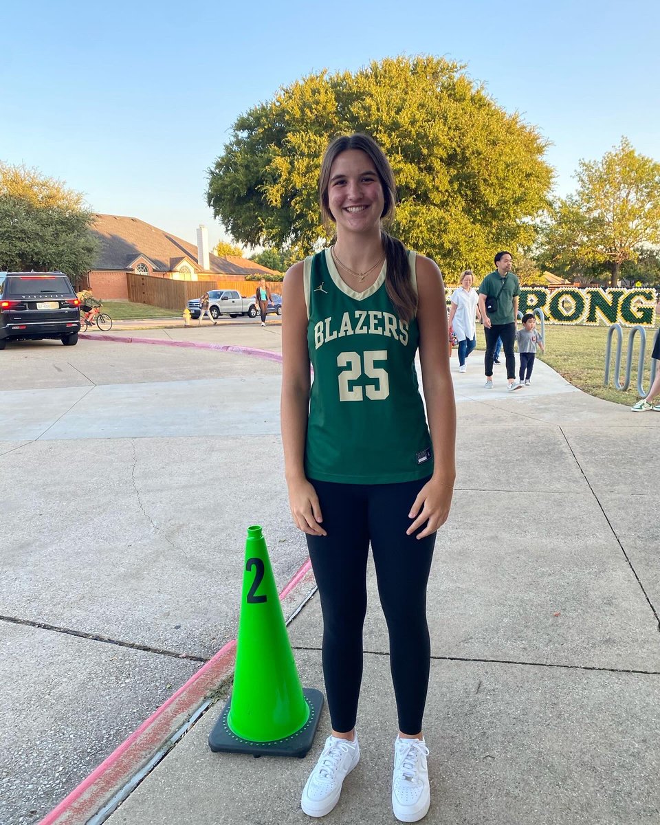 A little help out in the community with some car pool.
<a href="/smithelem_Noel/">Noel Smith ES</a>