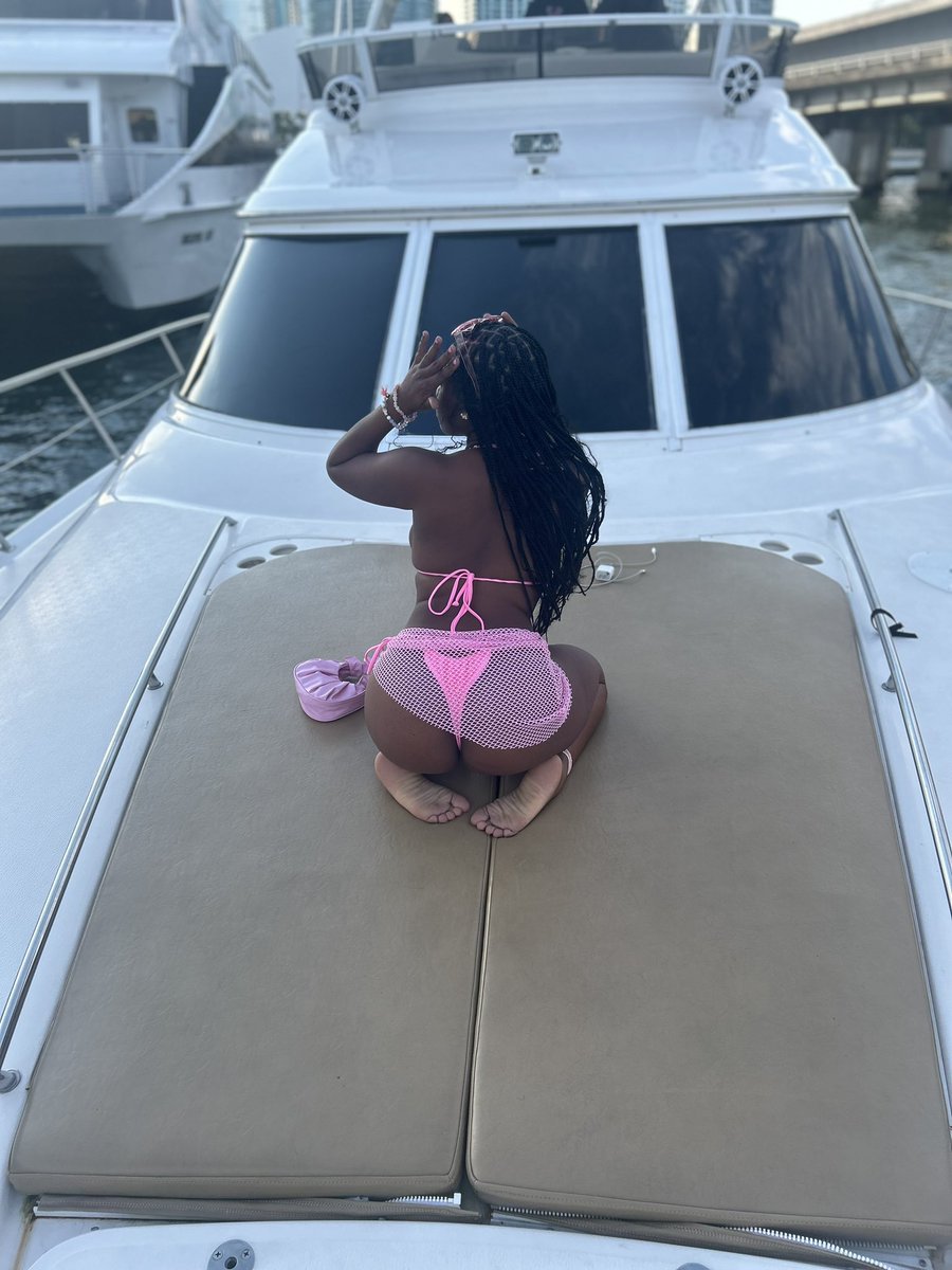 Miss Aquarius tweet media