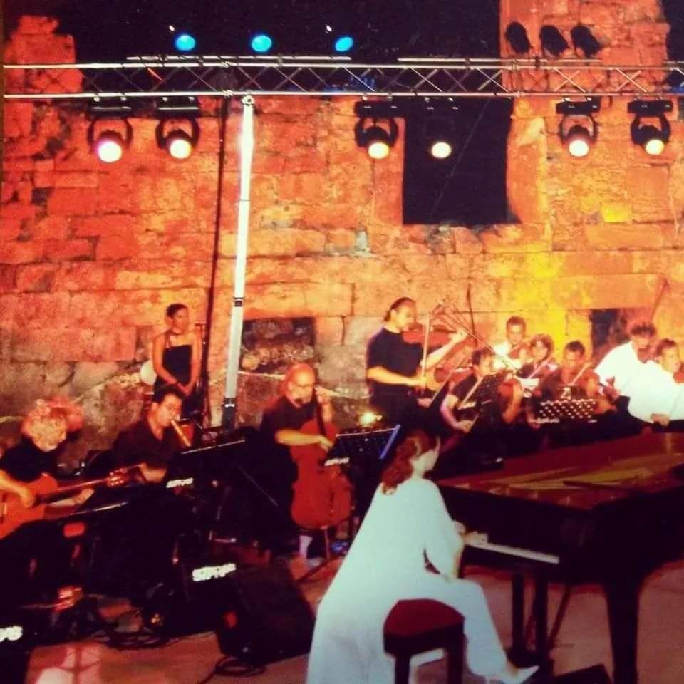 anjelikaakbar's tweet photo. #AnjelikaAkbar
#BachAL'Orientale albümü/
"Doğulu Bach"
***
#composer
#pianist
***
Playlist:
https://t.co/zN6M8gKv5b https://t.co/yI0wbNKnj0