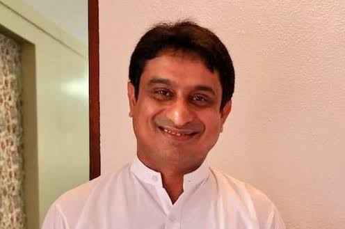 DEEPSBISHNOI_'s tweet photo. कांग्रेस में @AbhimanyuP00NIA जैसे हजारों ऊर्जावान युवा होने के बावजूद उदय भानु जैसे बुजुर्ग को अध्यक्ष बनाने की क्या वजह रही होगी? 🤔 https://t.co/ii2BqXRUlp