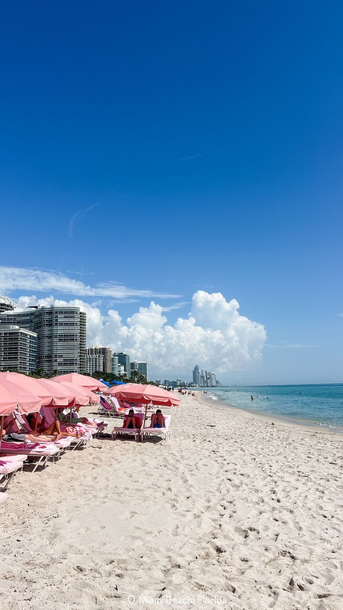 GrandSurfside's tweet photo. No place we would rather be on the first day of fall. https://t.co/2vsdMYh0ZH
πΈ annaornella
#hellofall #happyfirstdayoffall #beachday #endlesssummer #sunshinestate https://t.co/63pbmJ3vlS
